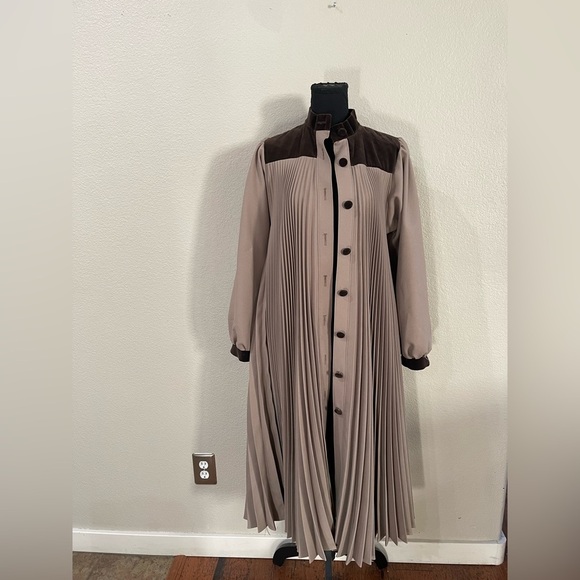 None Jackets & Blazers - Vintage Victorian Style Trapeze knife pleated coat with brown velvet accents